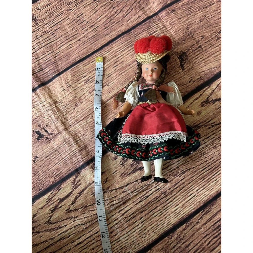VINTAGE Trachten Puppen‎ German Doll Dirndl girl 1950s Bollenhut Ball Hat Braids